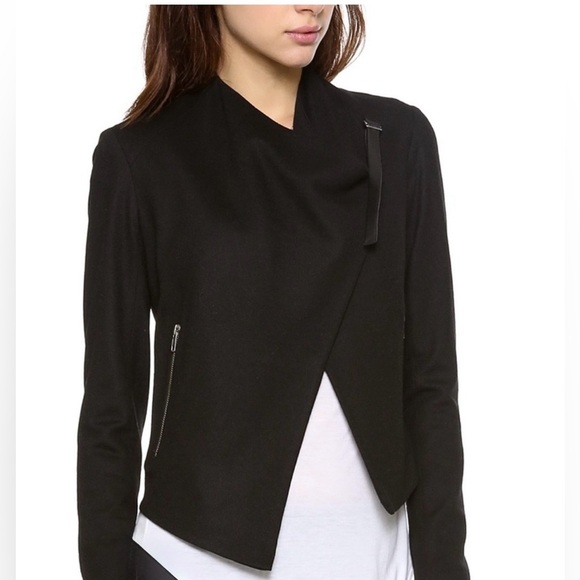 Helmut Lang Black Asymmetrical Blazer - Picture 4 of 13